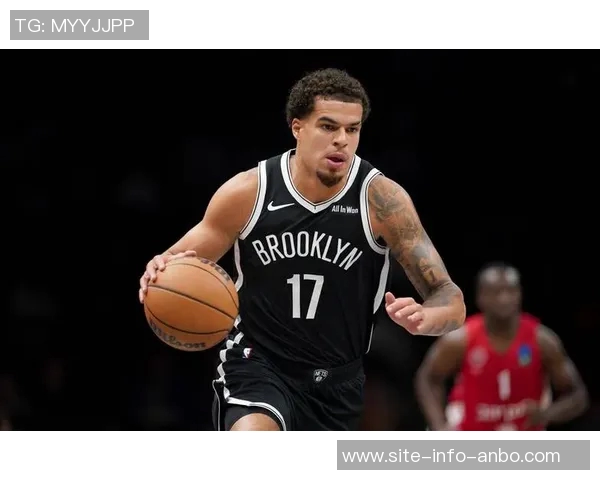 克拉克斯顿在篮网迎来第七个赛季成为球队现存队龄最长球员 克拉克斯顿在篮网迎来第七个赛季成为球队现存队龄最长球员